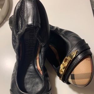 Burberry shoes flats